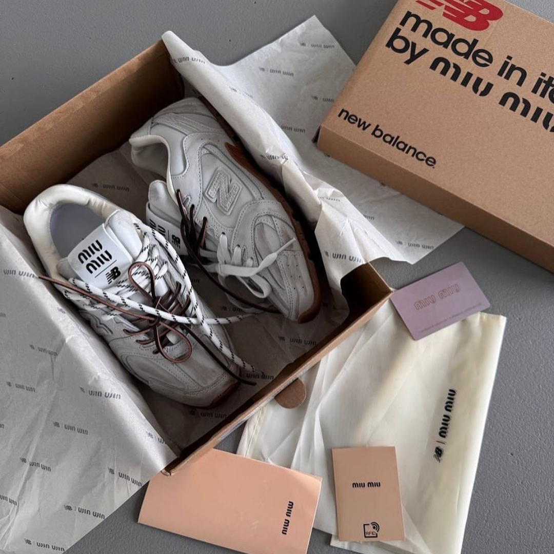 New Balance x MIU MIU Sneaker
