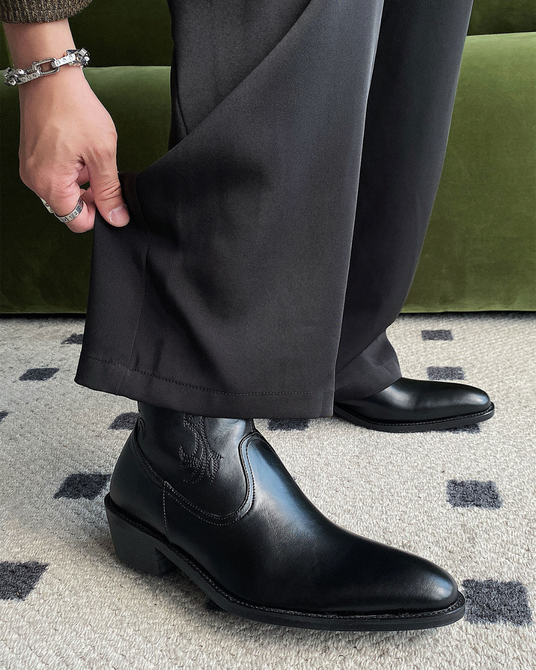 Crow Boots