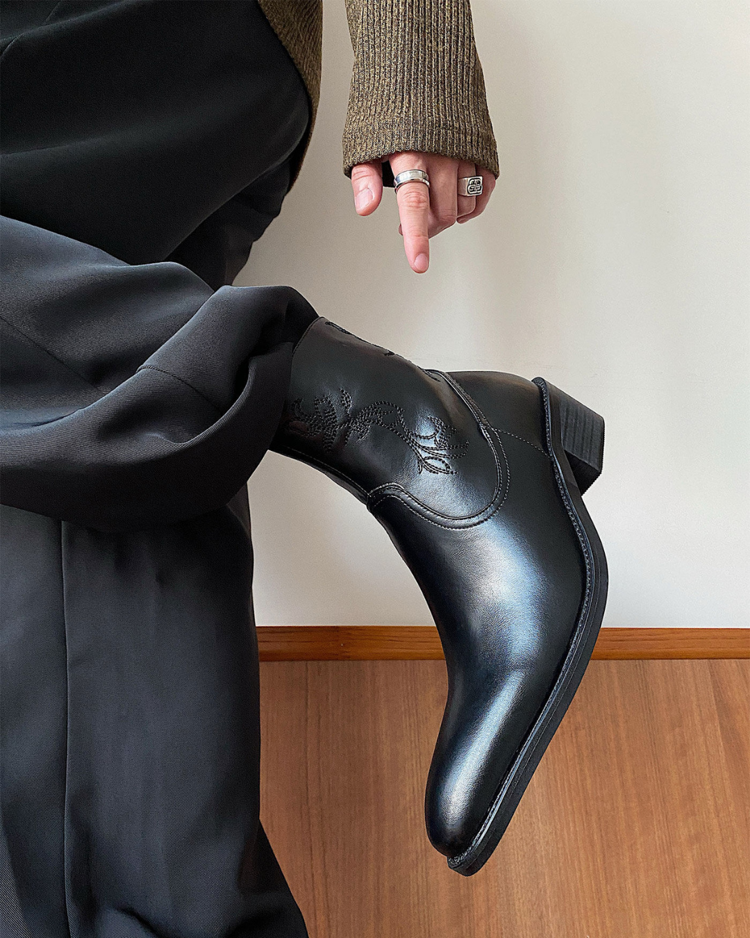 Crow Boots