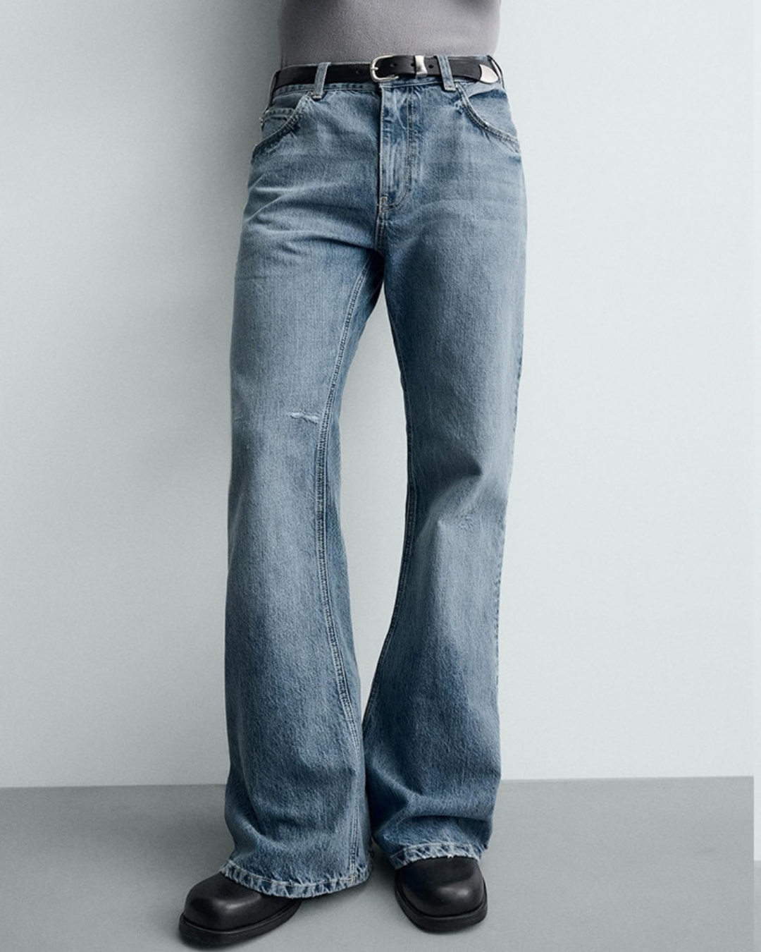ZARA Flared Jeans